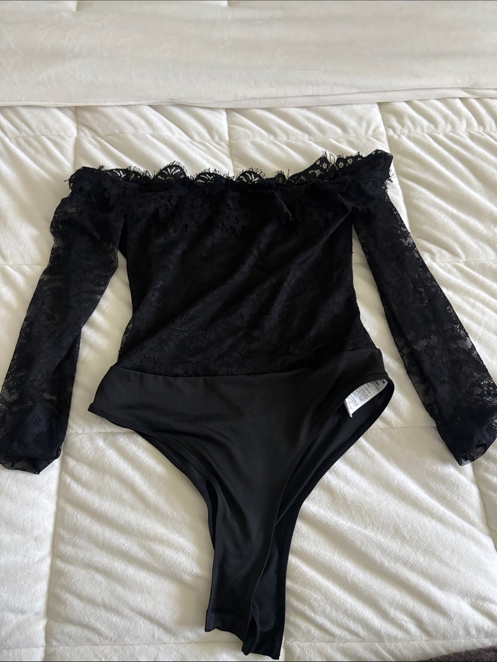 SHEIN Black Off-Shoulder Lace Long Sleeve Bodysuit